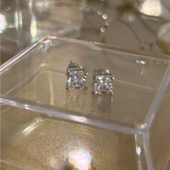 CZ and silver stud earrings NWOT - Picture 3 of 15